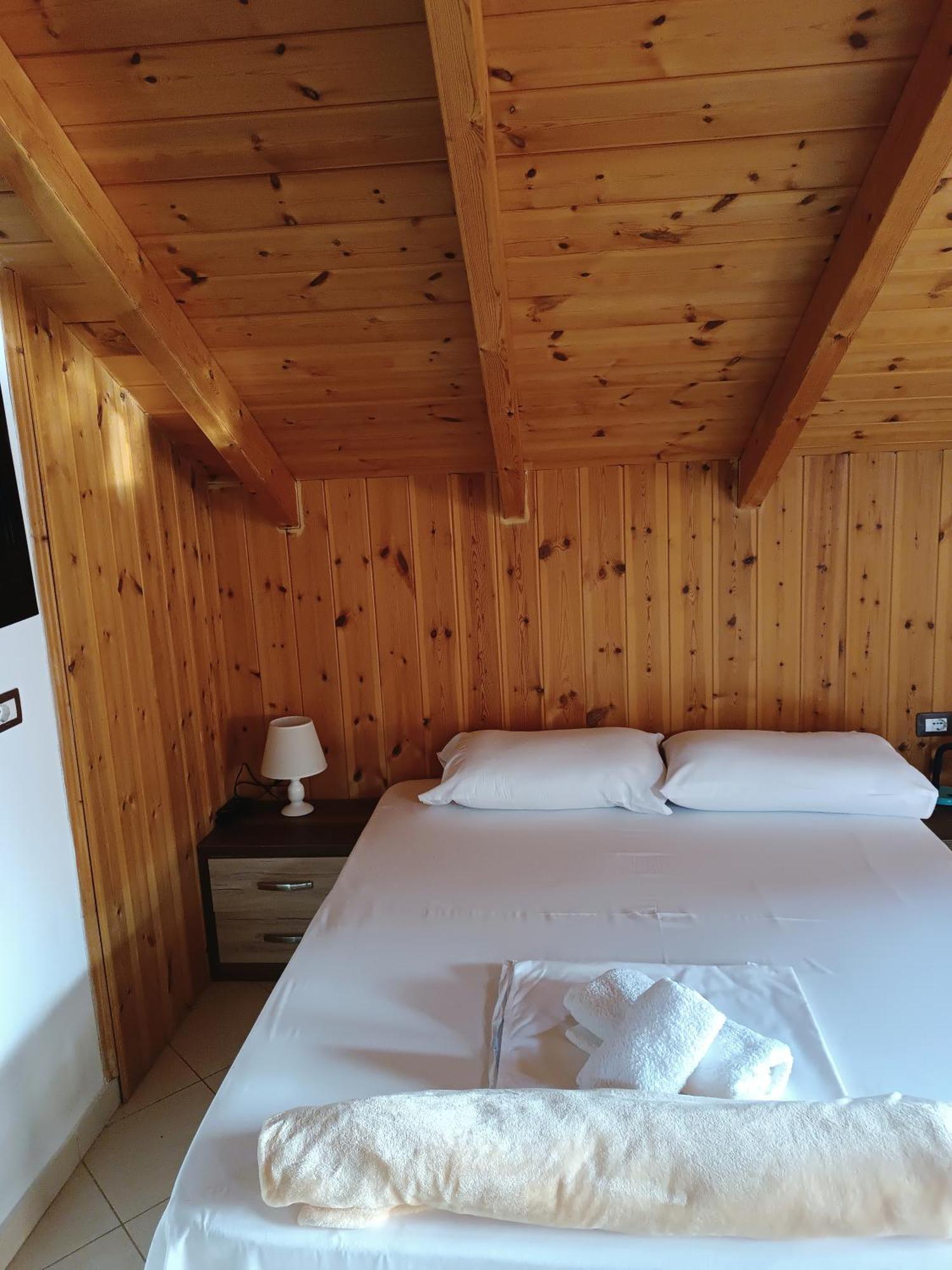 Guesthouse Eva Suite Berat Esterno foto