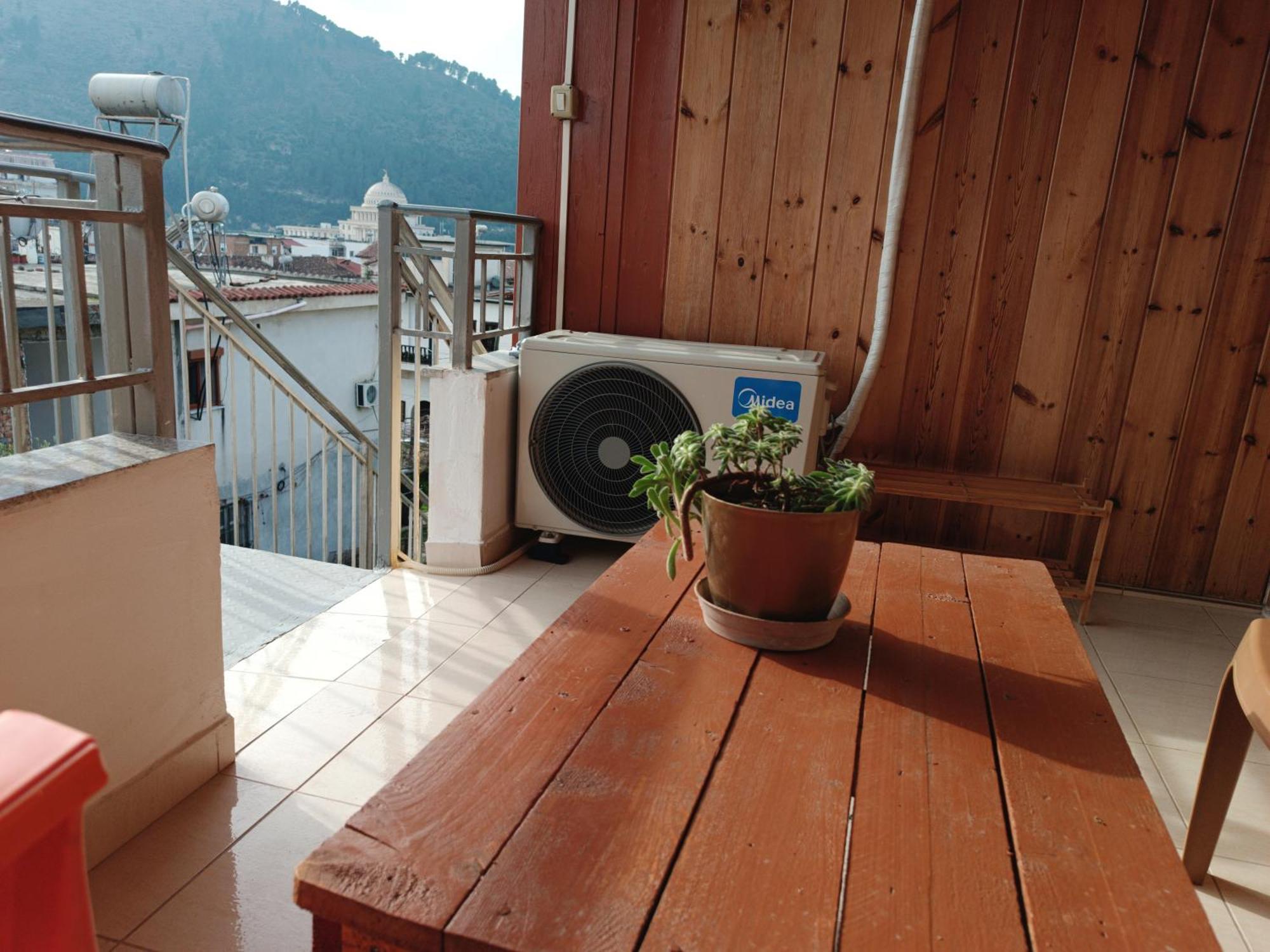 Guesthouse Eva Suite Berat Esterno foto